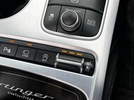 Kia Stinger GT S ISG 38