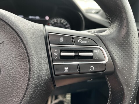 Kia Stinger GT S ISG 41