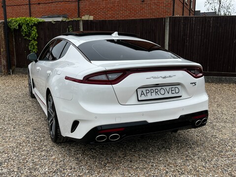 Kia Stinger GT S ISG 13