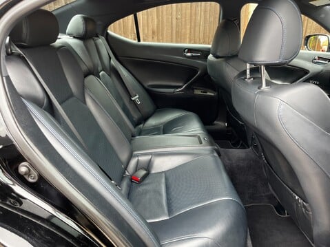 Lexus Is F 28