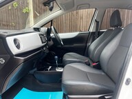 Toyota Yaris HYBRID TREND 18