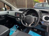 Toyota Yaris HYBRID TREND 22