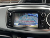 Toyota Yaris HYBRID TREND 32