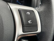 Toyota Yaris HYBRID TREND 39