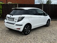 Toyota Yaris HYBRID TREND 7