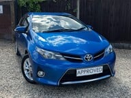 Toyota Auris ICON DUAL VVT-I 10