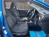 Toyota Auris ICON DUAL VVT-I 21