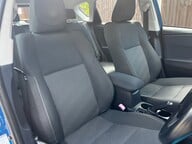 Toyota Auris ICON DUAL VVT-I 23