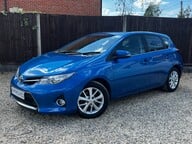 Toyota Auris ICON DUAL VVT-I 4