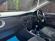 Toyota Auris ICON DUAL VVT-I 19