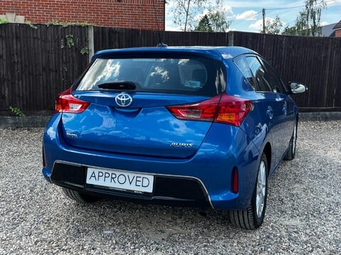 Toyota Auris ICON DUAL VVT-I 12