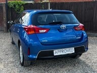 Toyota Auris ICON DUAL VVT-I 13