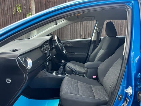 Toyota Auris ICON DUAL VVT-I