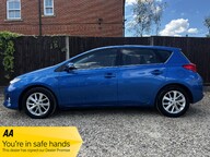 Toyota Auris ICON DUAL VVT-I 1