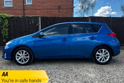 Toyota Auris ICON DUAL VVT-I 