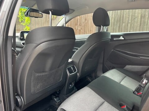 Hyundai TUCSON CRDI SE NAV 25