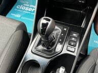 Hyundai TUCSON CRDI SE NAV 38