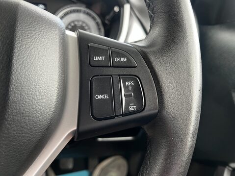 Suzuki Vitara SZ4 38