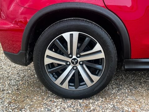 Mitsubishi Asx EXCEED 17
