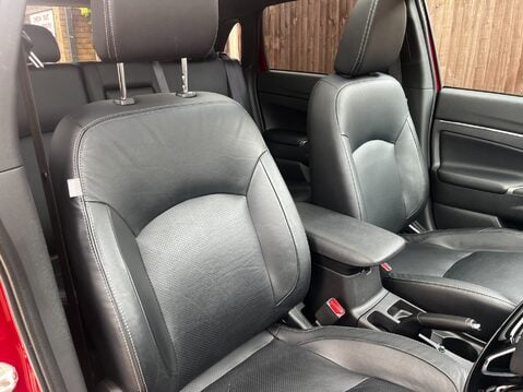 Mitsubishi Asx EXCEED 23