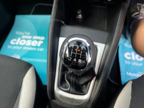 Nissan MICRA IG-T N-CONNECTA 33