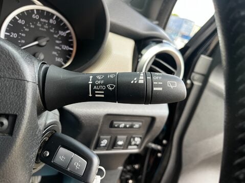 Nissan MICRA IG-T N-CONNECTA 37