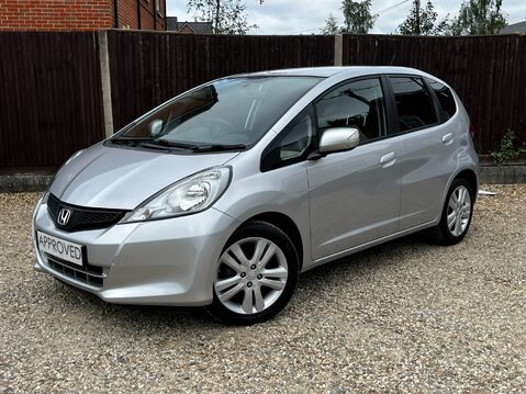 Honda Jazz I-VTEC ES PLUS 4