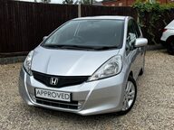 Honda Jazz I-VTEC ES PLUS 11