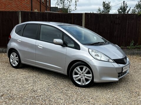 Honda Jazz I-VTEC ES PLUS 2
