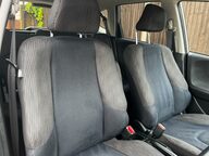 Honda Jazz I-VTEC ES PLUS 23