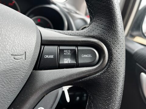 Honda Jazz I-VTEC ES PLUS 36