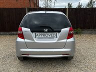 Honda Jazz I-VTEC ES PLUS 8