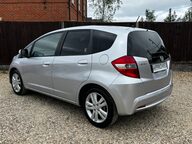 Honda Jazz I-VTEC ES PLUS 9