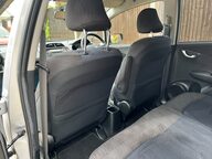 Honda Jazz I-VTEC ES PLUS 28