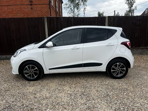 Hyundai i10 PREMIUM 6