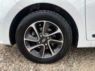 Hyundai i10 PREMIUM 15