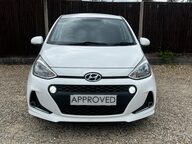 Hyundai i10 PREMIUM 4