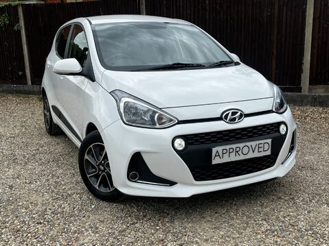 Hyundai i10 PREMIUM 11