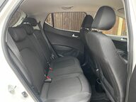 Hyundai i10 PREMIUM 28