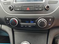 Hyundai i10 PREMIUM 38