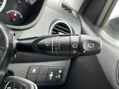 Hyundai i10 PREMIUM 45
