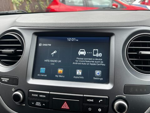 Hyundai i10 PREMIUM 34