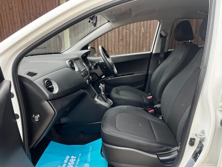 Hyundai i10 PREMIUM