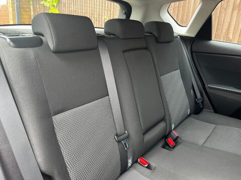 Toyota Auris ICON VALVEMATIC 27