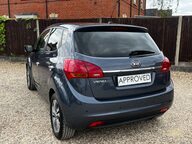 Kia Venga 4 14
