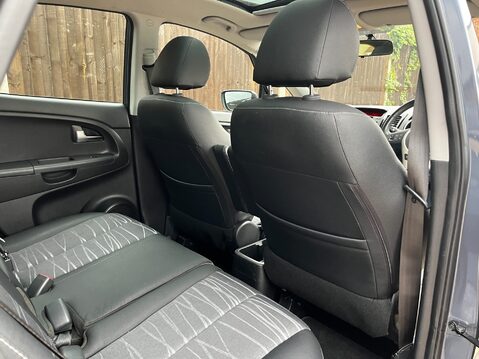 Kia Venga 4 29