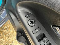 Kia Venga 4 36