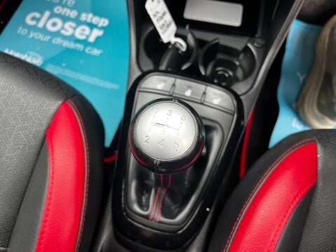 Kia Picanto GT-LINE S 44