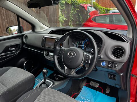 Toyota Yaris VVT-I ICON M-DRIVE S TSS 22