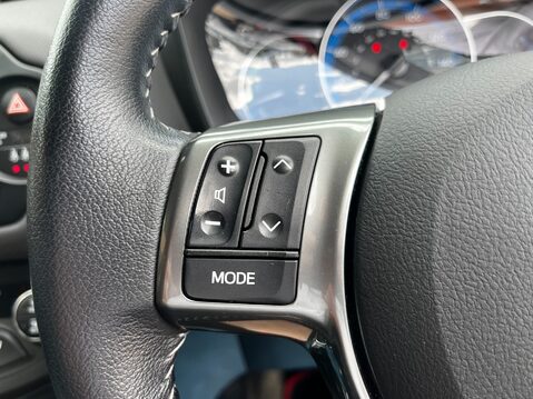 Toyota Yaris VVT-I ICON M-DRIVE S TSS 35